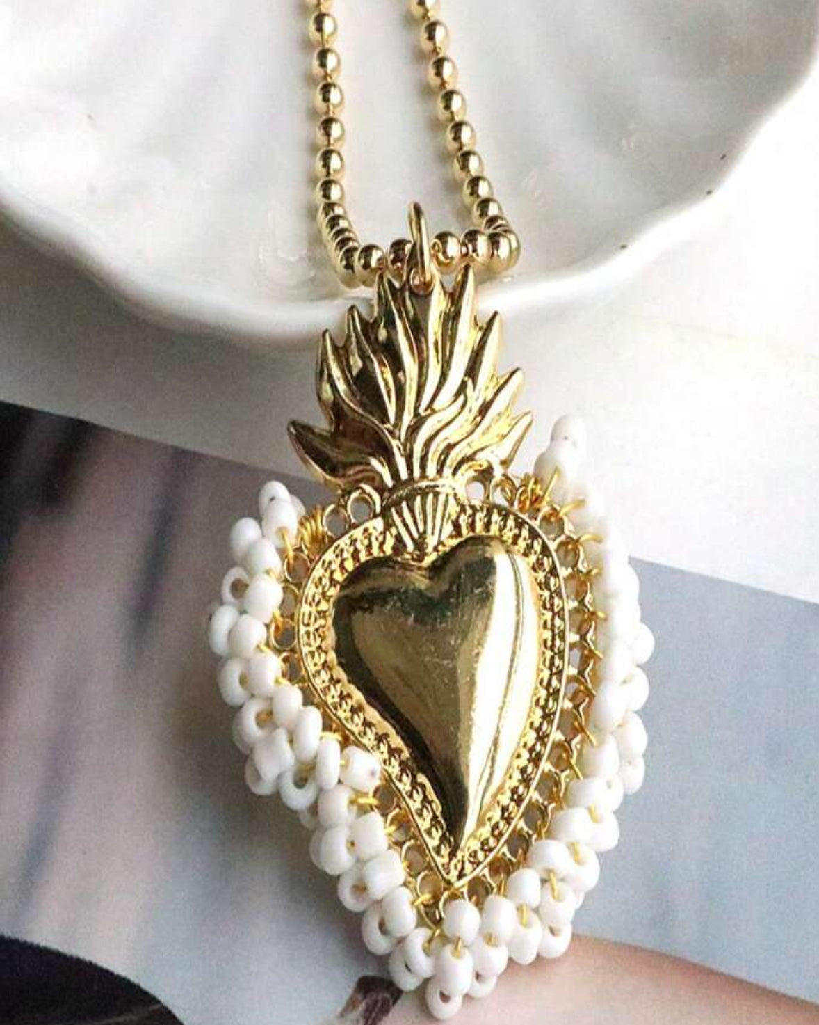 Sacrament Heart Necklace Gold Deep