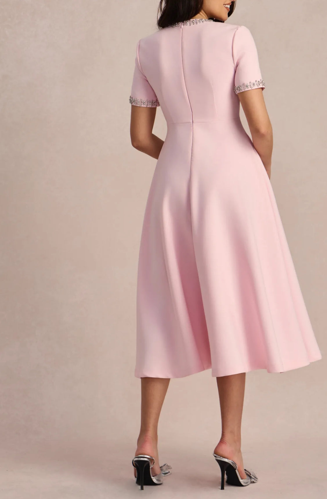 Zoé Elegant Midi Dress